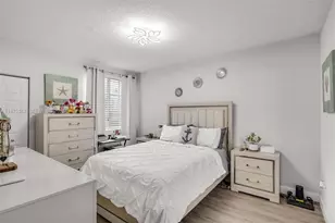 2320 E Preserve Way, Miramar, FL 33025 - Photo 8