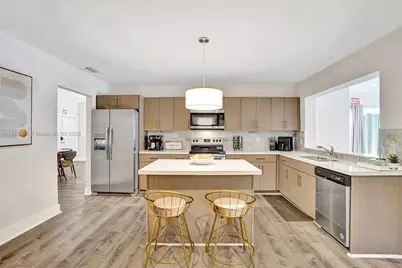 1960 SW 51st Ter, Plantation, FL 33317 - Photo 4