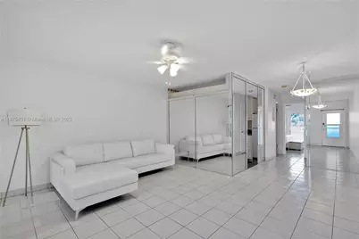 15610 NE 6th Ave #5C, Miami, FL 33162 - Photo 1