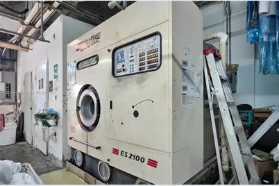 8279 S Dixie Hwy, Miami, FL 33143 - Photo 28