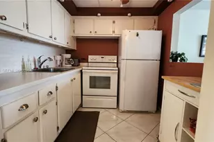 3018 Harwood C, Deerfield Beach, FL 33442 - Photo 8