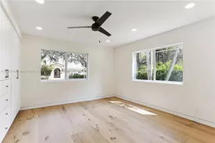 100 Edgewater Dr, Coral Gables, FL 33133 - Photo 12