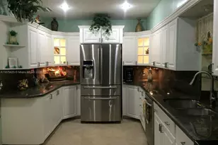 5221 Washington St, Hollywood, FL 33021 - Photo 14