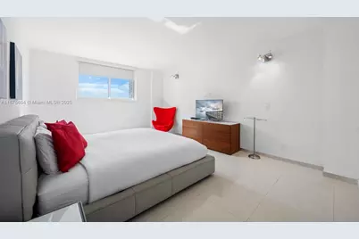 19370 Collins Ave #903, Sunny Isles Beach, FL 33160 - Photo 10