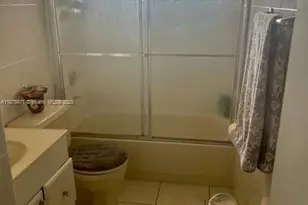 8415 SW 107th Ave, Miami, FL 33173 - Photo 8