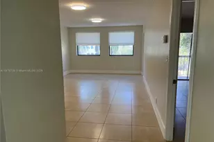 8180 Geneva Ct, Doral, FL 33166 - Photo 20