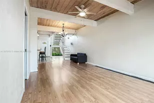 8811 Gatehouse Rd, Plantation, FL 33324 - Photo 6