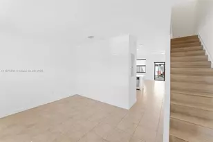 10582 W 33rd Ln, Hialeah, FL 33018 - Photo 2