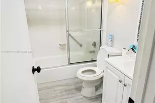 7100 NW 17, Plantation, FL 33313 - Photo 12
