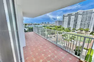 2851 NE 183rd St, Aventura, FL 33160 - Photo 2