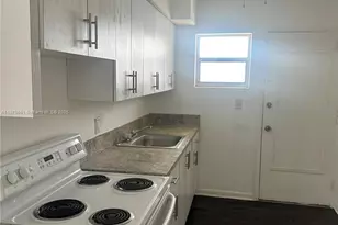 1931 NE 168th St, North Miami Beach, FL 33162 - Photo 2