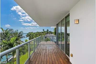 720 NE 62nd St #306, Miami, FL 33138 - Photo 8