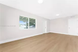 2722 NW 4th St, Miami, FL 33125 - Photo 6