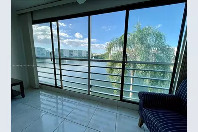 131 SE 3rd Ave #305, Dania Beach, FL 33004 - Photo 2