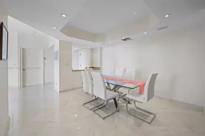 20191 E Country Club Dr #TS8, Aventura, FL 33180 - Photo 4