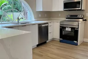 550 NE 174th St, North Miami Beach, FL 33162 - Photo 20