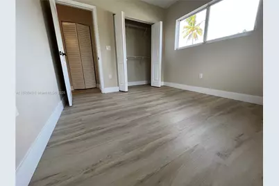 550 NE 174th St, North Miami Beach, FL 33162 - Photo 34