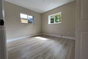 550 NE 174th St, North Miami Beach, FL 33162 - Photo 30