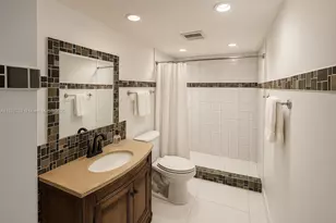 1175 NE Miami Gardens Dr, Miami, FL 33179 - Photo 4