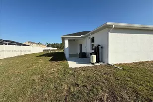 832 Holmes Ave, Lehigh Acres, FL 33974 - Photo 8