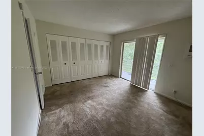 [Address not provided], West Palm Beach, FL 33417 - Photo 6