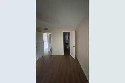 [Address not provided], West Palm Beach, FL 33417 - Photo 8