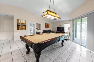2585 SE 7th Pl, Homestead, FL 33033 - Photo 6