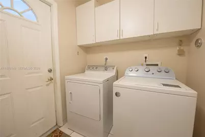 2585 SE 7th Pl, Homestead, FL 33033 - Photo 18