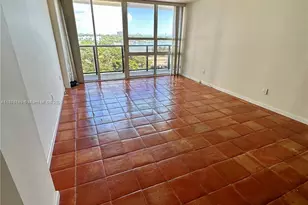 600 NE 36th St, Miami, FL 33137 - Photo 4