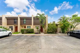 1161 NW 99th Terrace, Pembroke Pines, FL 33024 - Photo 1