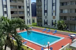 10090 NW 80th Ct, Hialeah Gardens, FL 33016 - Photo 14