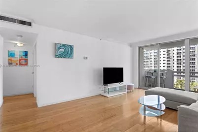 1500 Bay Rd #866S, Miami Beach, FL 33139 - Photo 8