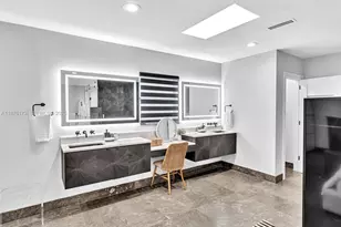 840 S Southlake Dr, Hollywood, FL 33019 - Photo 26