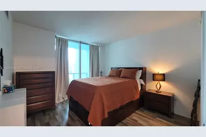 1900 N Bayshore Dr #2009, Miami, FL 33132 - Photo 10