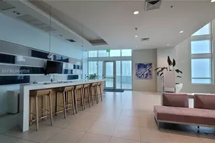 1900 N Bayshore Dr, Miami, FL 33132 - Photo 24