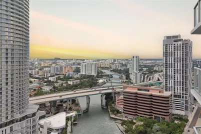 185 SW 7th St #2900, Miami, FL 33130 - Photo 1