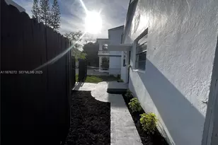 1601 NW 50th St, Miami, FL 33142 - Photo 14