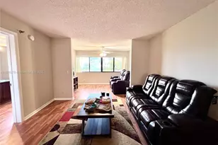 4820 W Lucerne Lakes Blvd W, Lake Worth, FL 33467 - Photo 6