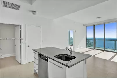 888 Biscayne Blvd #5102, Miami, FL 33132 - Photo 4
