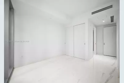 300 Biscayne Blvd Way #2809, Miami, FL 33131 - Photo 16