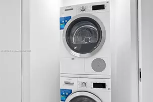 300 Biscayne Blvd Way, Miami, FL 33131 - Photo 24