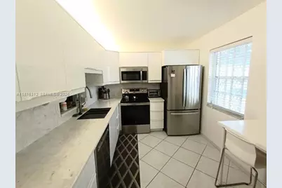 1025 SE 4th Ave #101, Dania Beach, FL 33004 - Photo 2