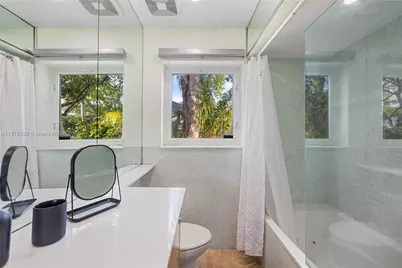 11403 NE 8th Ave, Biscayne Park, FL 33161 - Photo 32