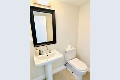 185 SW 7th St #3502, Miami, FL 33130 - Photo 20