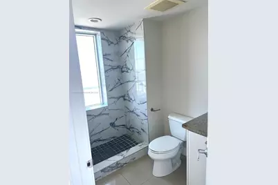 185 SW 7th St #3502, Miami, FL 33130 - Photo 18
