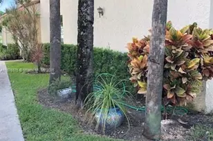 3483 Emerald Oaks Dr, Hollywood, FL 33021 - Photo 38