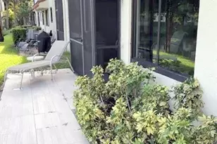 3483 Emerald Oaks Dr, Hollywood, FL 33021 - Photo 36