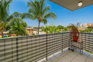 140 NW 14th Ave, Miami, FL 33125 - Photo 4