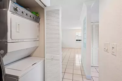 49 Majorca Ave #203, Coral Gables, FL 33134 - Photo 10