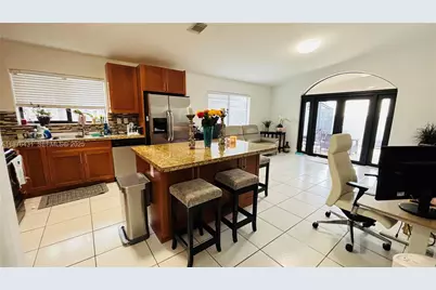 16605 SW 90th St, Miami, FL 33196 - Photo 8